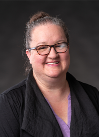 Headshot of Angela Arnold