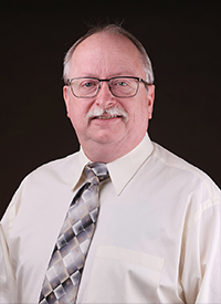 Headshot of Douglas Wright