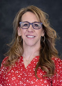 Headshot of Holly Fields