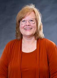 Headshot of Laura Angell