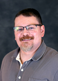 Headshot of Mark Burnette