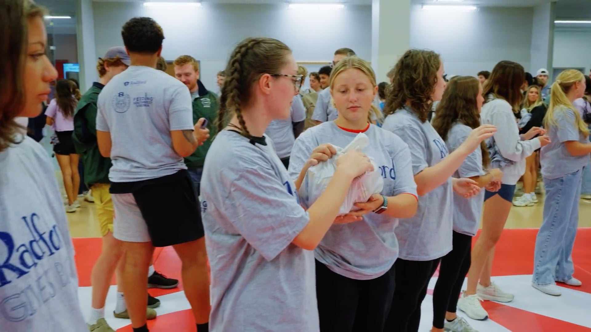 students at Radford Gives Back