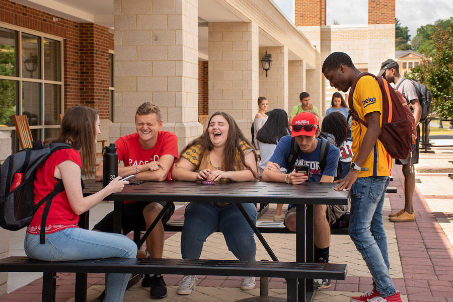 Students talking outside the Bonnie student center on campus