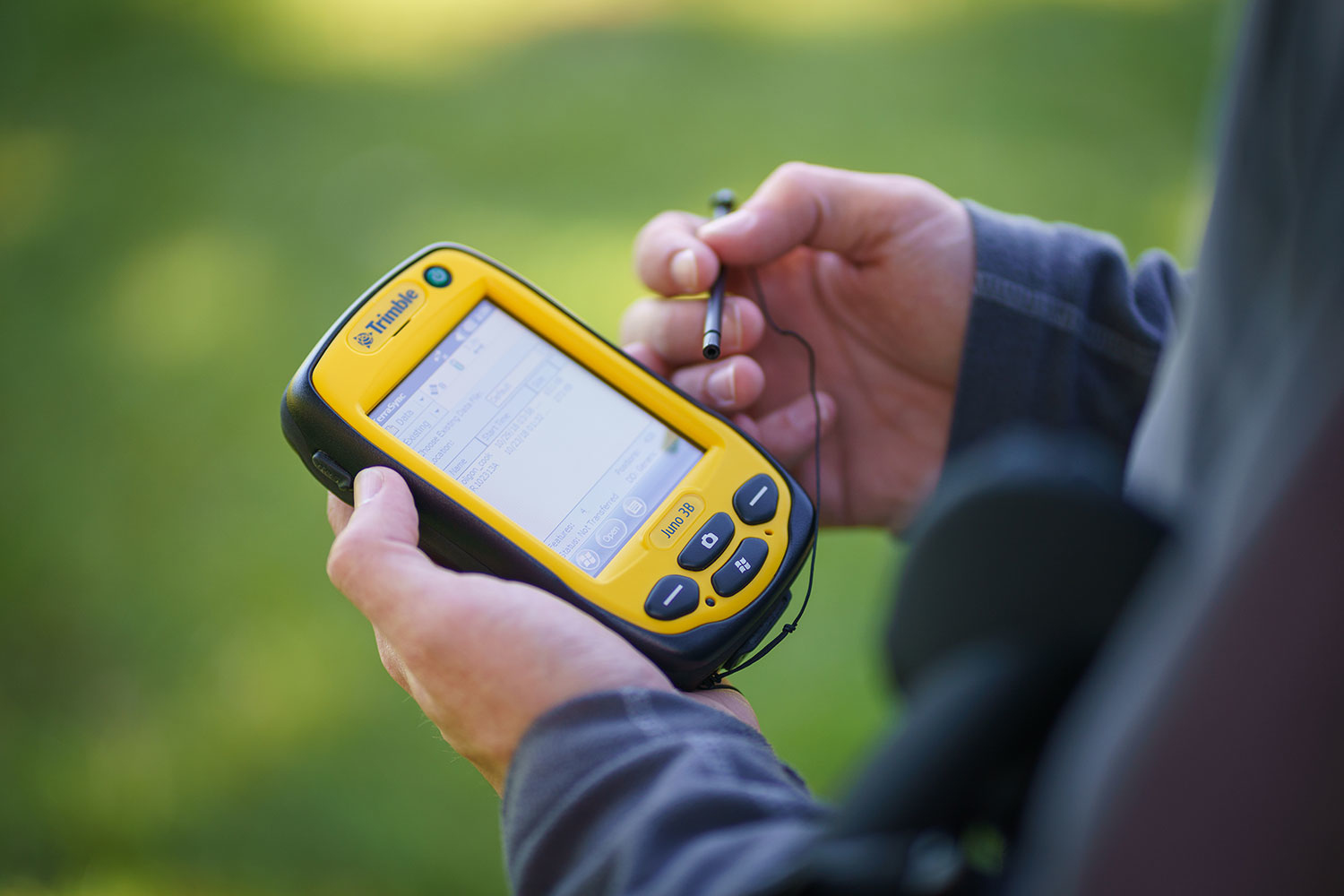 geospatial student in field